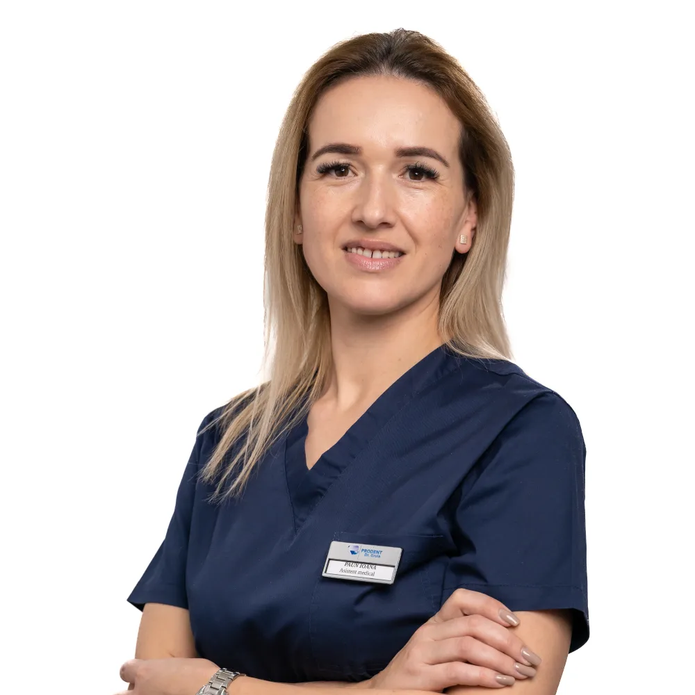 Ioana Paun – Asistent medical generalist Front Desk Officer