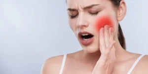 Durerea de dinți nu trece? Află cele mai frecvente cauze și cele mai eficiente tratamente