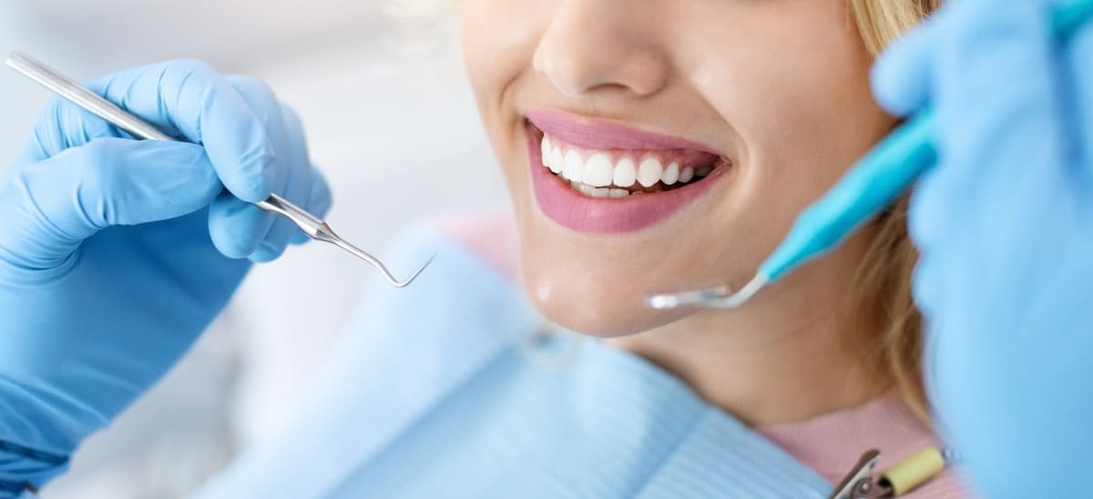 clinica dentara premium implanturi campina